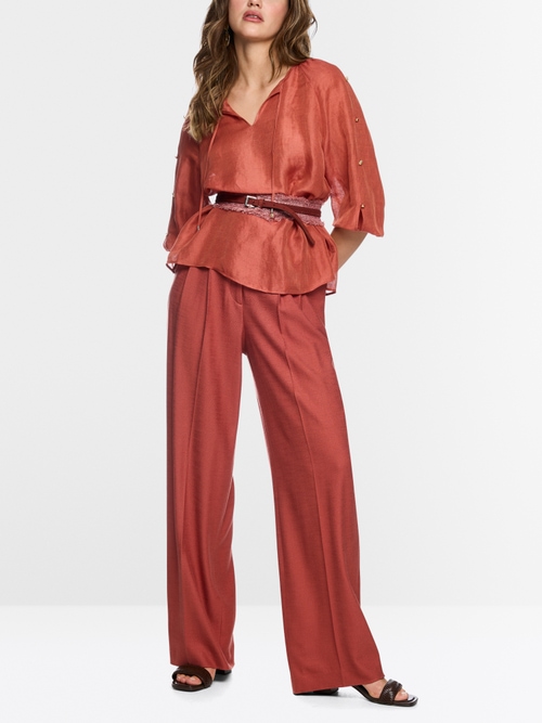 Blouse in linen-silk blend