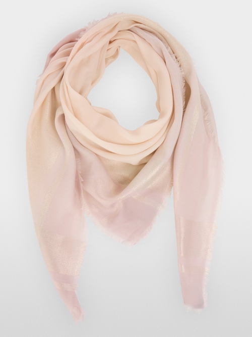 Square scarf with fringed edge