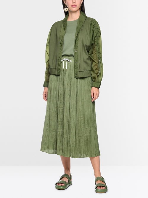 Lightweight jacket in a mix of materials