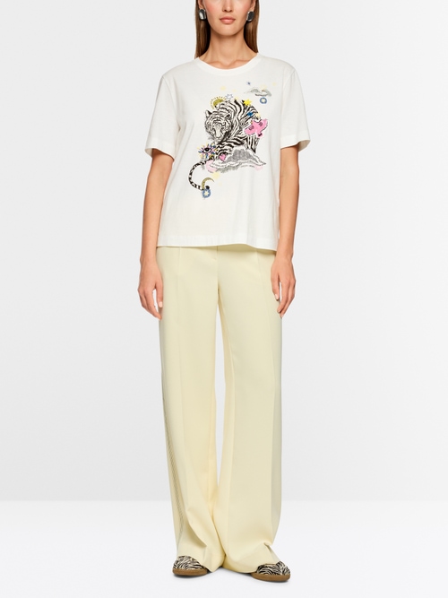 T-shirt avec applications