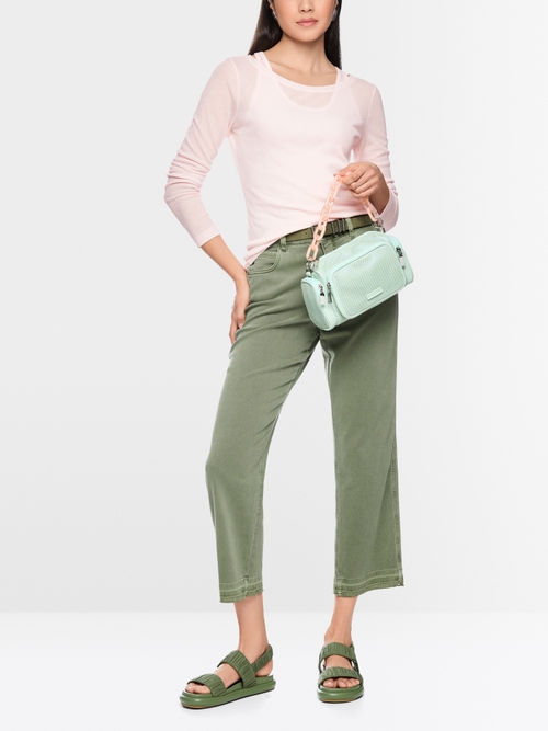 Ribbed long-sleeved shirt