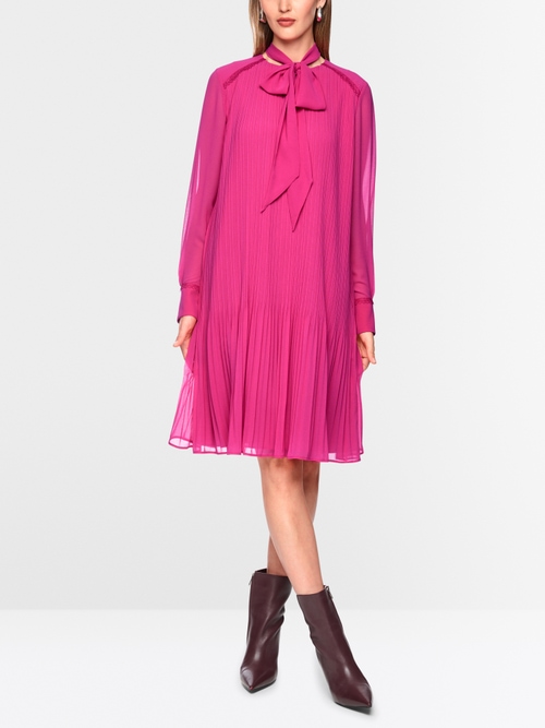 Chiffon dress with bow