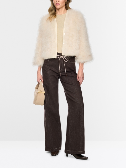 Short jacket with feathers