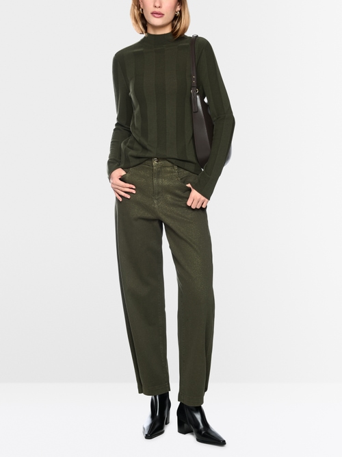 Slim-fit jumper with stand-up collar