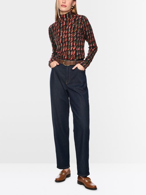 Shirt with abstract houndstooth pattern