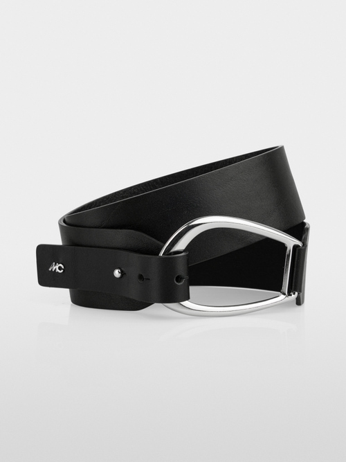 Waist belt with leather buckle