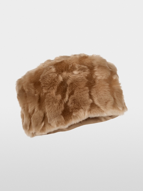 Hat in cosy faux fur