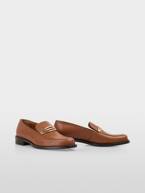 Leather loafers with metal buckle