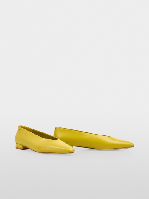 Leather ballerina flats