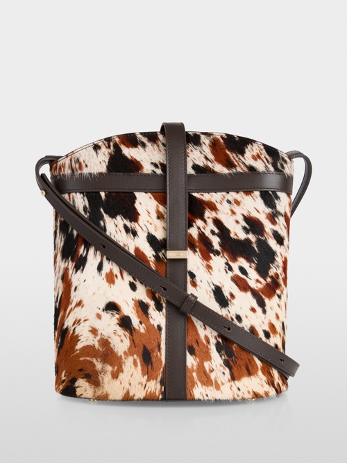 Extravagant bucket bag