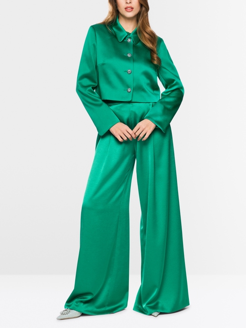 Veste en satin avec boutons en strass