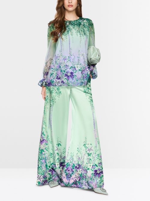 Tunic blouse with elasticated cuffs