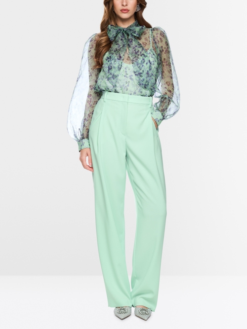 Silk pussybow blouse
