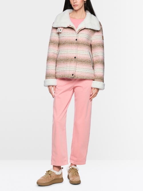 Warm jacket with fun fur