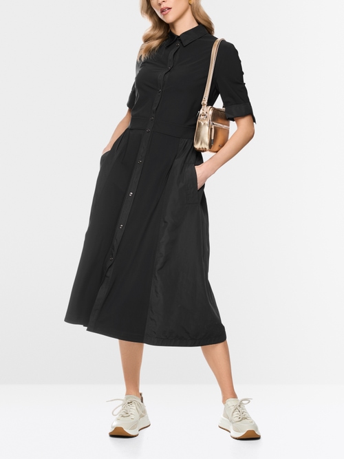 Robe mi-longue en tissu extensible