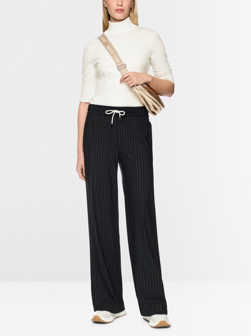 Basic shirt with stand-up collar