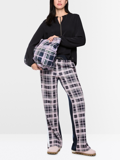 Long-sleeve blouse with drawstring