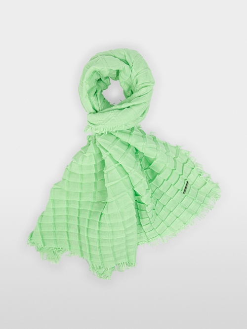 Scarf with waffle texture