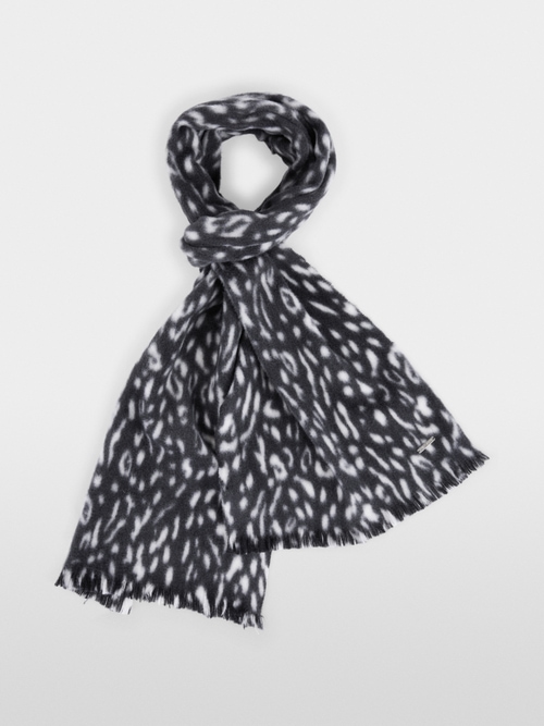Scarf made from new wool