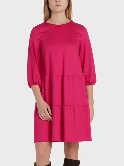 Kleid mit Stufenvolants
