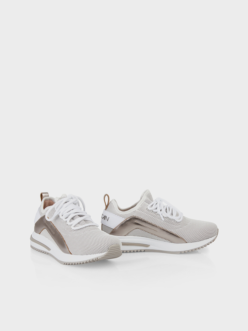 Slip-on trainers with mesh