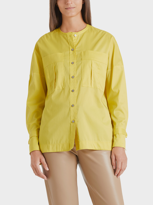 Bluse mit verlängertem Rückenteil