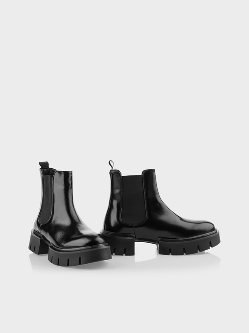 Chelsea-Boots im Combat-Style