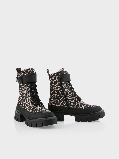 Vegane Leo-Boots mit Combat-Sohle