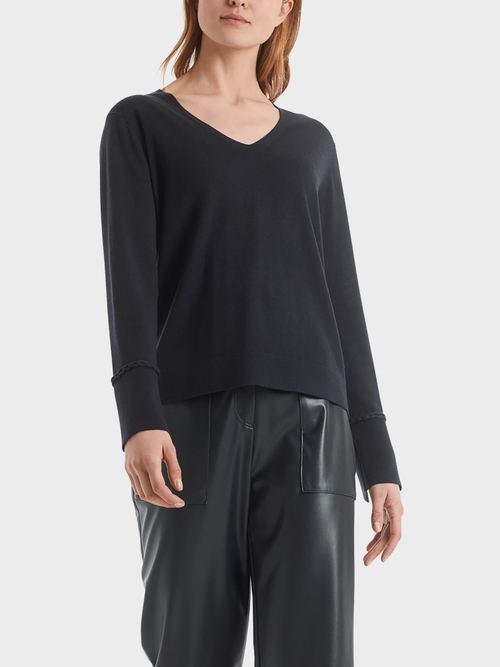 Fine-knit sweater with cable details