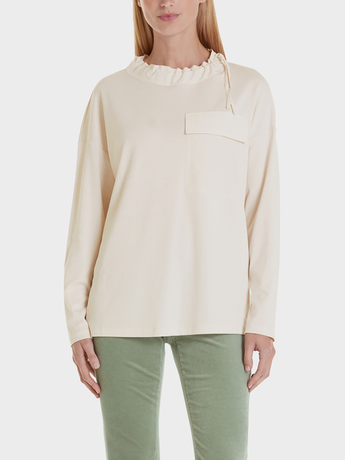 Jersey top with silk appliqués