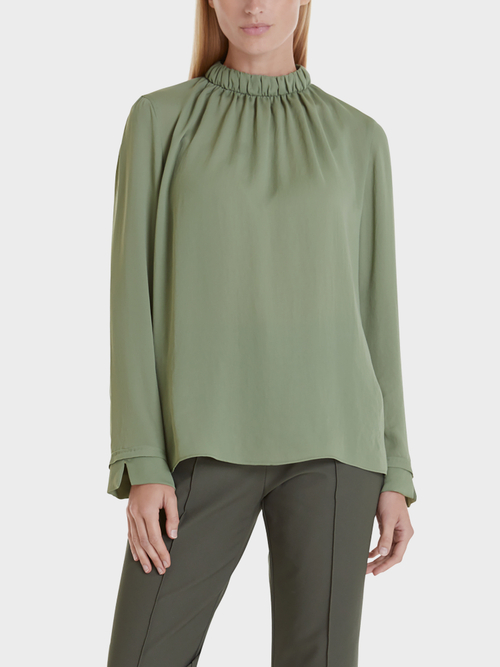Bluse mit angerüschtem Stehkragen