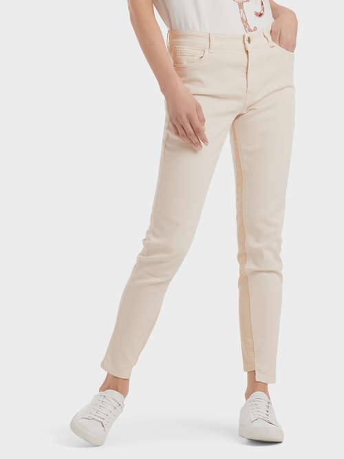 Stretch drainpipe jeans