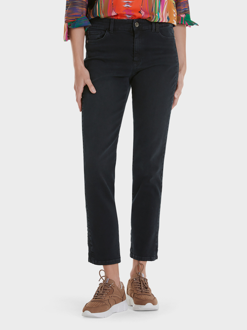Röhrenjeans mit Stretchanteil