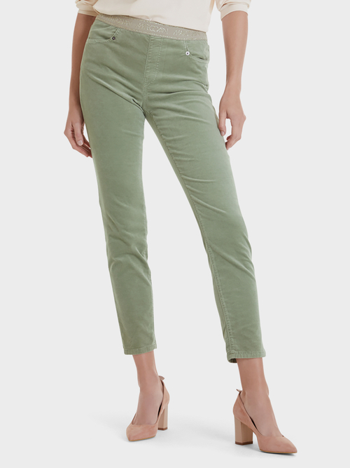 Stretchige Samtjeans