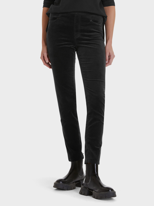 Stretchige Samtjeans