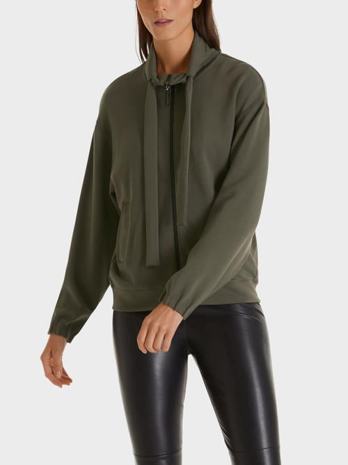Sportive Jacke