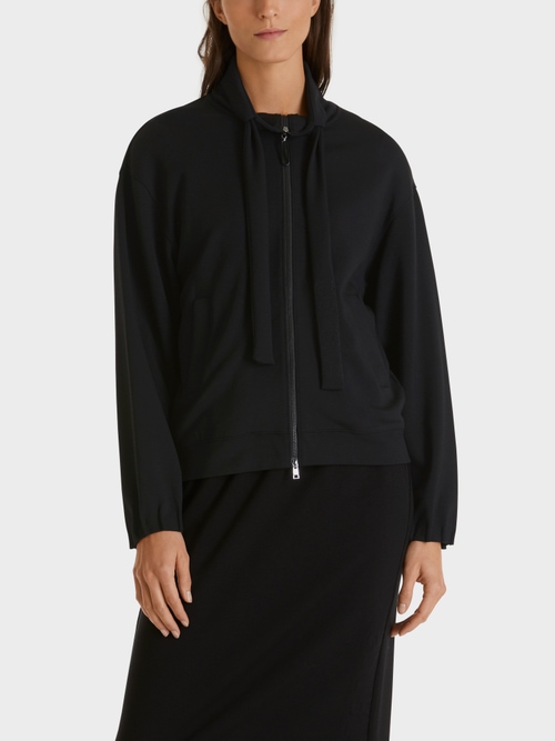 Sportive Jacke