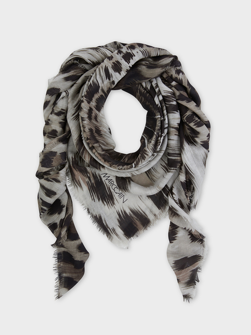 Tuch mit Leopard-Motiv