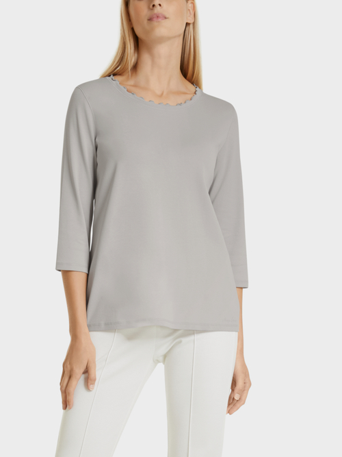 Shirt mit Ausschnittverzierung
