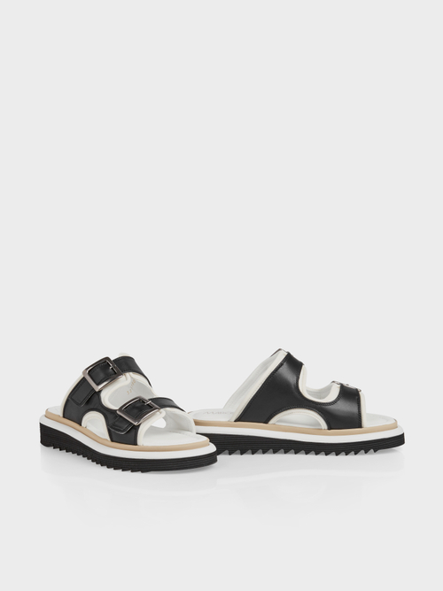 Fußbettsandalen aus Materialmix
