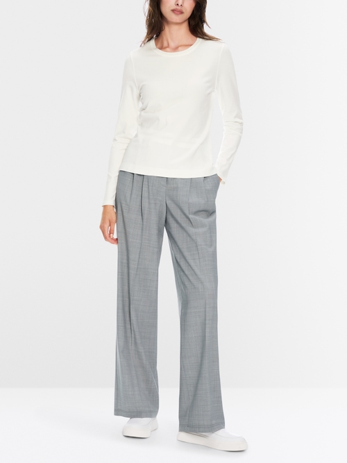 Sweater tricoté en Allemagne