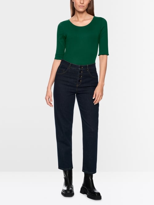 T-shirt with turn-up sleeves