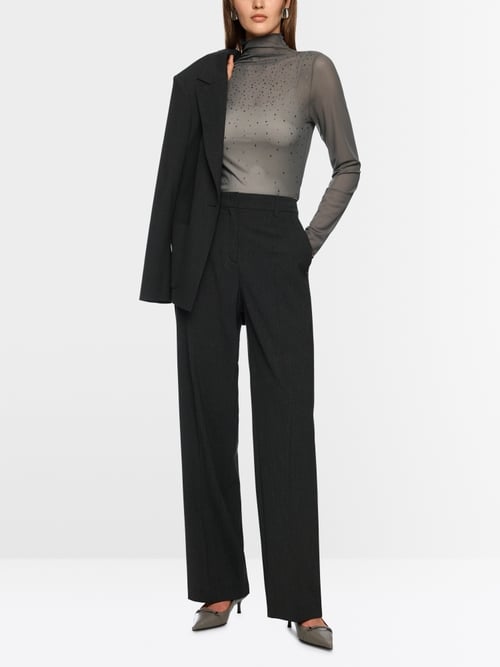 Mesh-Longsleeve mit Hotfixsteinchen
