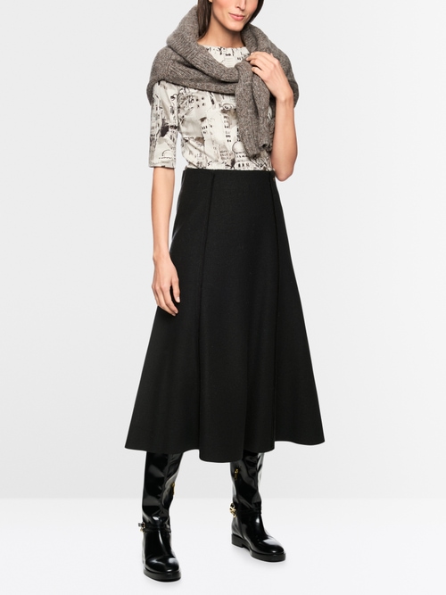 Vilten rok Knitted in Germany