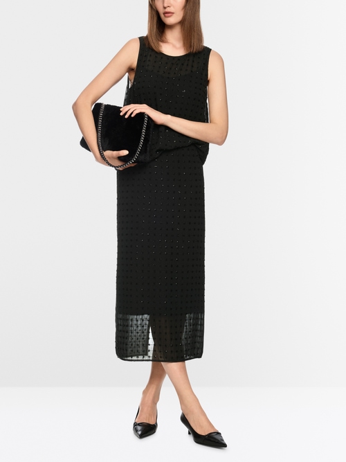 Elegant skirt with sequins
