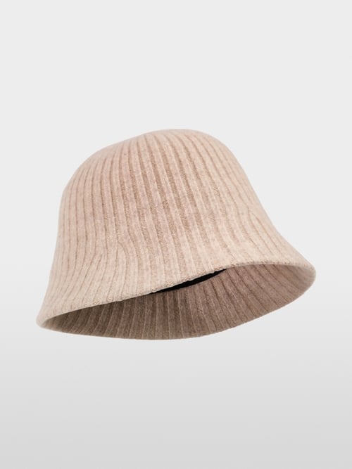 Bonnet tricoté en laine mélangée