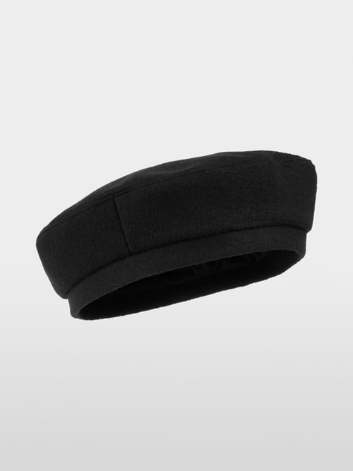 Hat made of virgin wool
