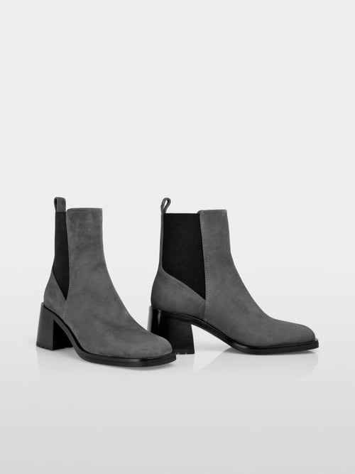 Leather Chelsea booties