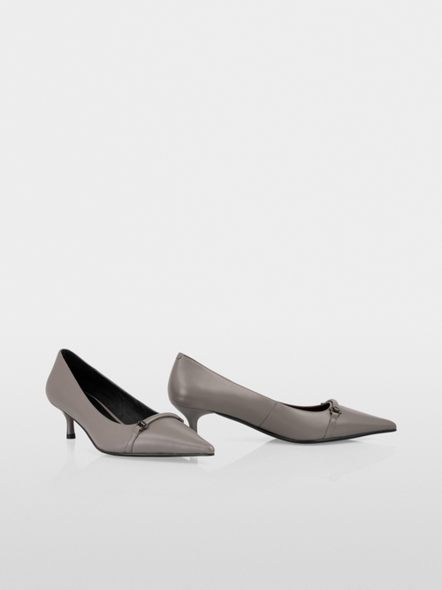 Elegante kitten heels met sierdetail