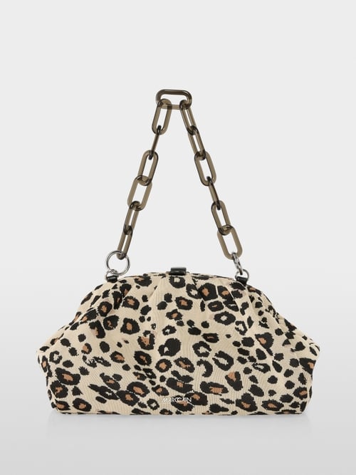 Pochette tricotée à motif léopard